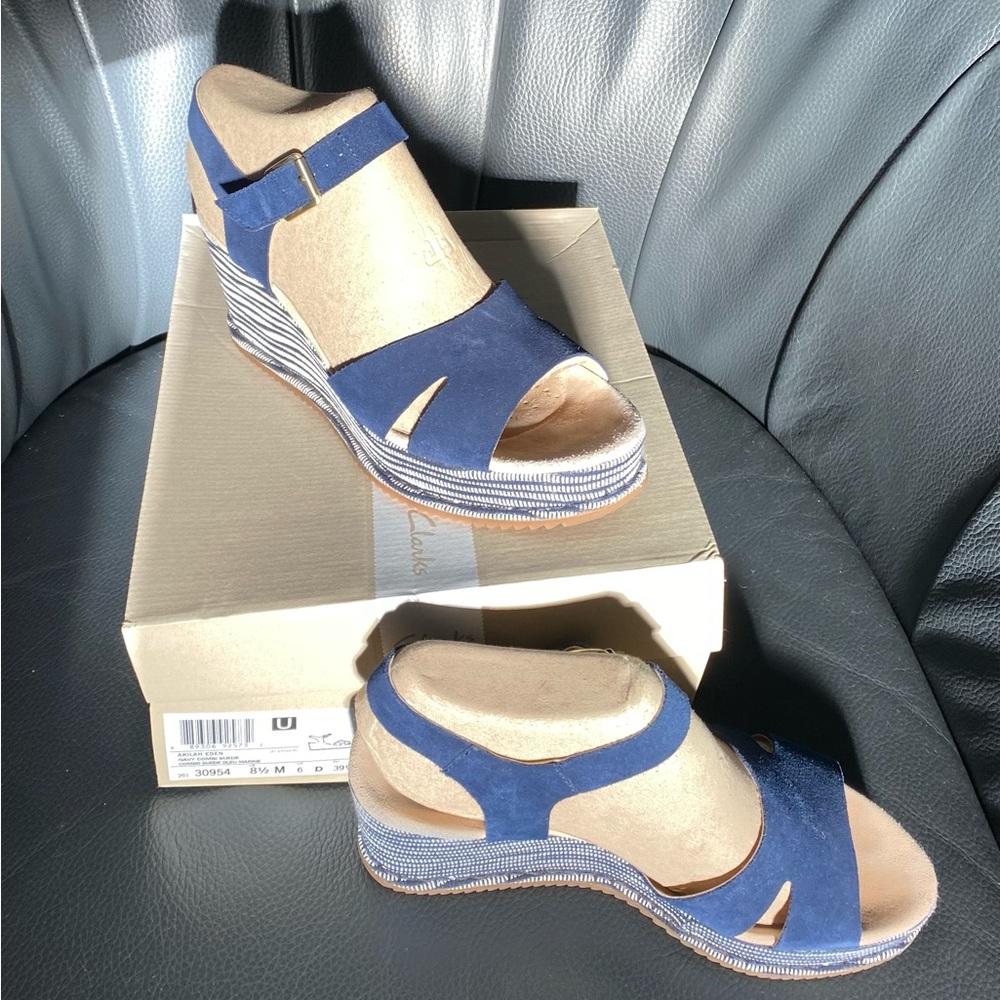 Clarks Akilah Eden wedge sandal size 8.5
